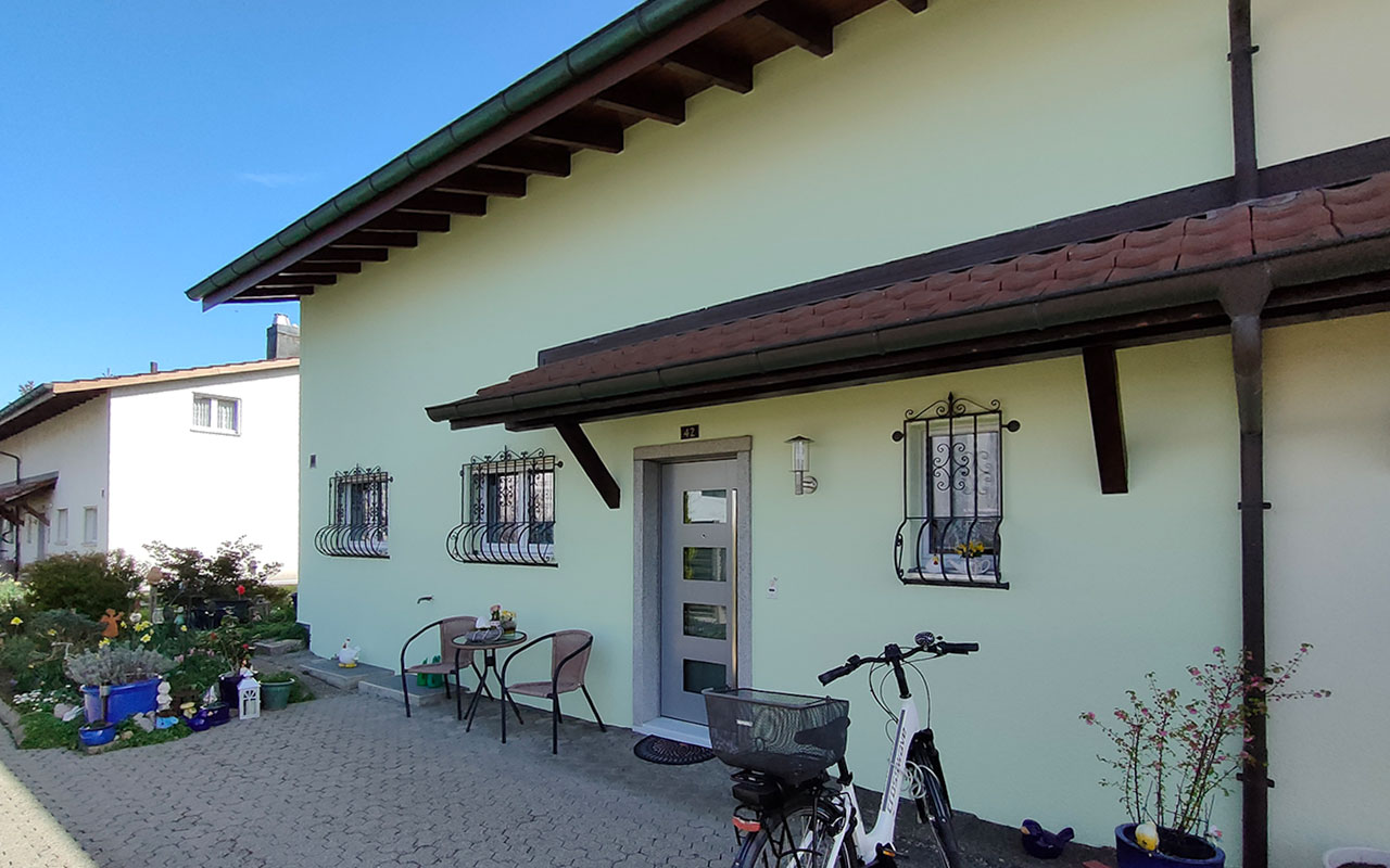 Fassadengestaltung Doppelhaushaelften